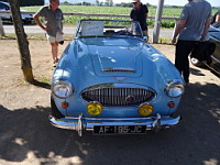 Austin-Healey 3000 Mk III (1959-67), decapotable bleue (prise a Amberieux, en 2016) (1)